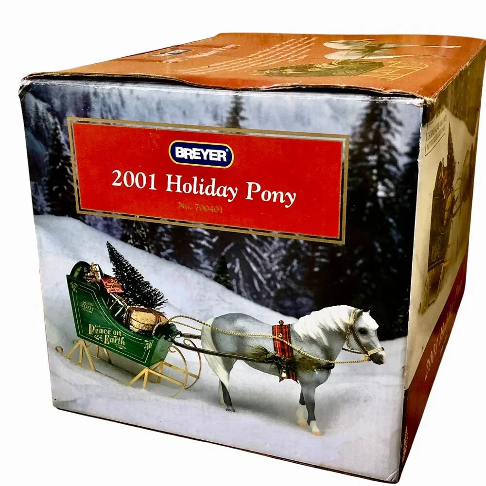 Breyer Model Horse JINGLES 2001 Holiday Pony Sleigh and Gifts New